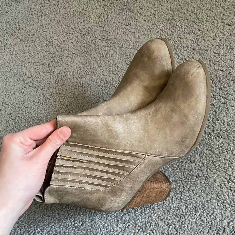 Madden Girl Suede Booties | 7.5 Women - Picture 3 of 7